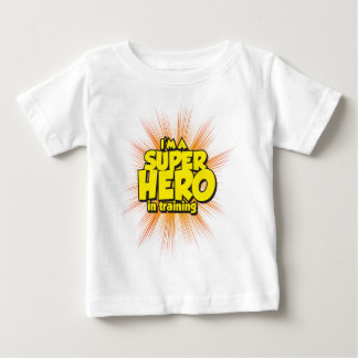 Camiseta Para Bebê Eu sou UM SUPER-HERÓI no treinamento