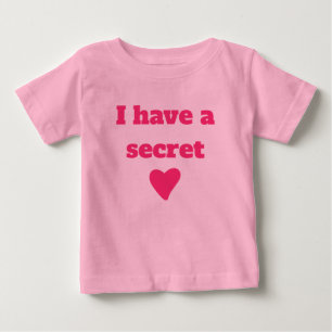 Camiseta Para Bebê Eu tenho um encontro personalizável secreto, irmã 