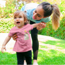 Camiseta Para Bebê Eu vou ter uma garrafa do branco da casa Funny Gir