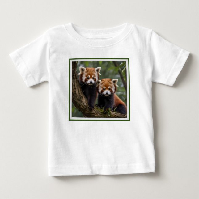 Camiseta Para Bebê Exploradores de Árvore: Pandas Vermelhas Bebidas O (Frente)