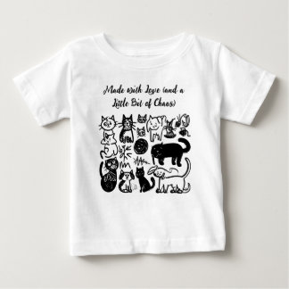 Camiseta Para Bebê Feita com amor e caos" Engraçada Camiseta Bebê - B