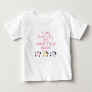 Camiseta Para Bebê Feito temìvel e maravilhosamente - rosa