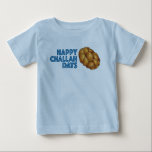 Camiseta Para Bebê Feliz Challah Days Hanukkah Chanukah Holiday<br><div class="desc">Apresenta uma ilustração original de um pão de chalá trançado, com HAPPY CHALLAH DAYS em uma fonte divertida. Perfeito para Hanukkah! Esta ilustração de feriado também está disponível em outros produtos. Não vê o que está procurando? Precisa de ajuda para a personalização? Entre em contato com Rebecca para ter algo...</div>