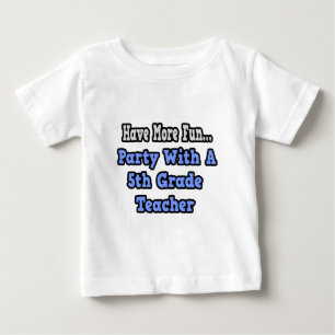 Camiseta Para Bebê Festa Com Professores De 5