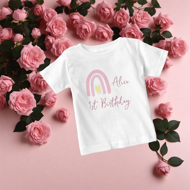 Camiseta Para Bebê Festa de aniversário arco-íris rosa amarelo pastel (Criador carregado)