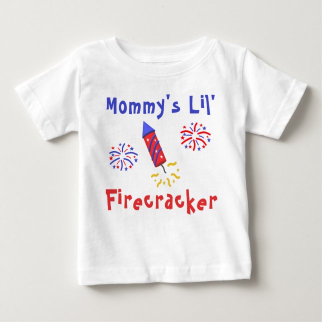 Camiseta Para Bebê Firecracker Da Mamãe Lil 4 De Julho (Frente)