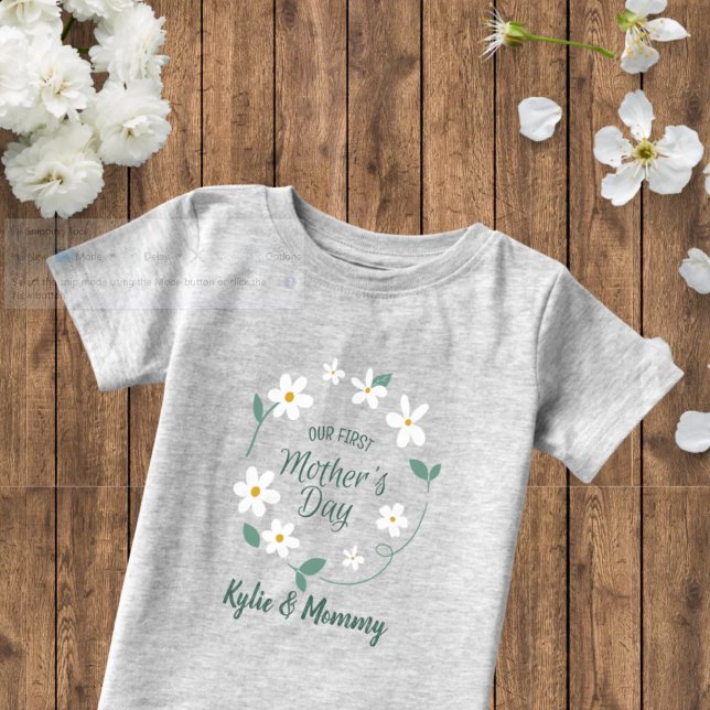 Camiseta Para Bebê First Mother's Day Matching Shirts New Mom & Baby  (Criador carregado)