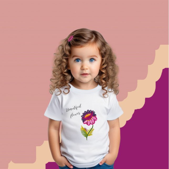 Camiseta Para Bebê Flor bela (Criador carregado)