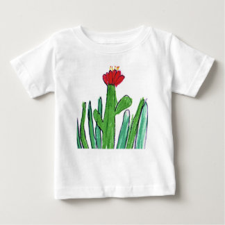 Camiseta Para Bebê Flor vermelha na grama
