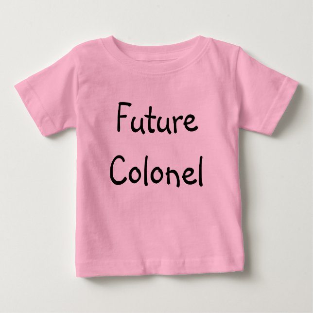 Camiseta Para Bebê Futuro Coronel T-Shirt - Rapariga (Frente)