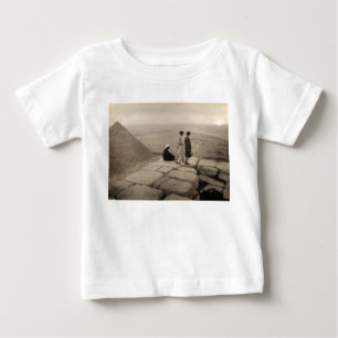 Camiseta Para Bebê Garotas Flapper ao Nascer do Sol Pirâmide de Quéop