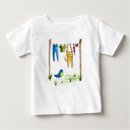 Camiseta Para Bebê Gato Whimsic em uma Linha de Fechamento
