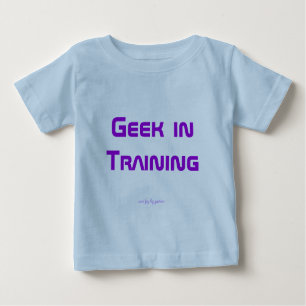 Camiseta Para Bebê Geek no treinamento