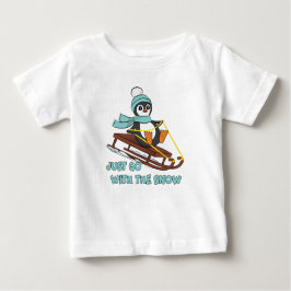 Camiseta Para Bebê Go With The Snow Sledding Cute Penguin Winter