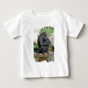 Camiseta Para Bebê Gorila que senta o t-shirt infantil