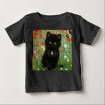 Camiseta Para Bebê Gustav Klimt Kitten<br><div class="desc">Baby T-Shirt com um gatinho Gustav Klimt! Este gatinho preto veste um colar prateado e se senta num campo de flores vermelhas,  azuis,  brancas e amarelas. Um presente maravilhoso para amantes de gatos e entusiastas de arte austríacos!</div>