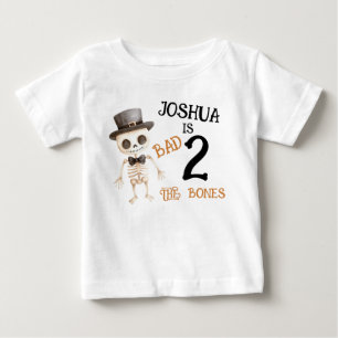 Camiseta Para Bebê Halloween Marrom Mau Até Os Ossos 2º Aniversário