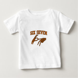 Camiseta Para Bebê Halloween Seis Sete Linguagem de Sinal de Memória 
