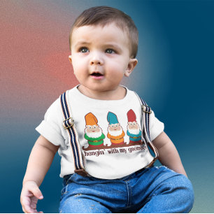 Camiseta Para Bebê Hangin com meu Gnomies