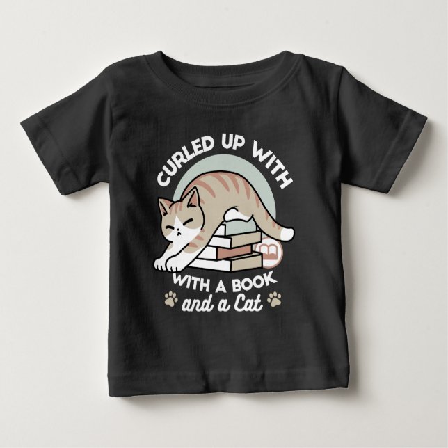 Camiseta Para Bebê Ilustração de Gato do Livro ao Longo - Enrolada e  (Frente)