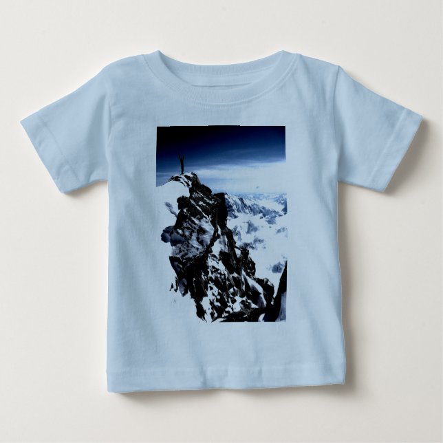 Camiseta Para Bebê Inverno da neve do alpinismo (Frente)