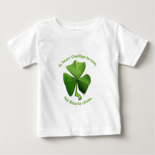 Camiseta Para Bebê Irlandês quebrado é melhor que inglês inteligente.