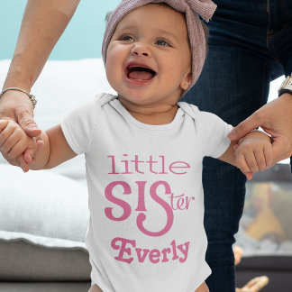Camiseta Para Bebê Irmãozinha Rosa-de-framboesa personalizada