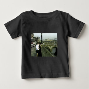 Camiseta Para Bebê jGibney de Inglaterra 1986 snap11240a do banho O