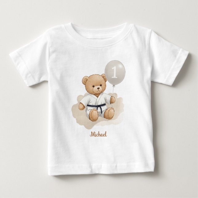 Camiseta Para Bebê Judo Bear Turns One" – 1st Birthday【Black-belt】 (Frente)