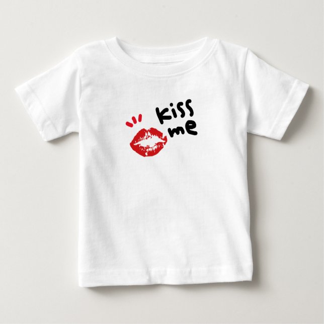 CAMISETA PARA BEBÊ KISS ME (Frente)