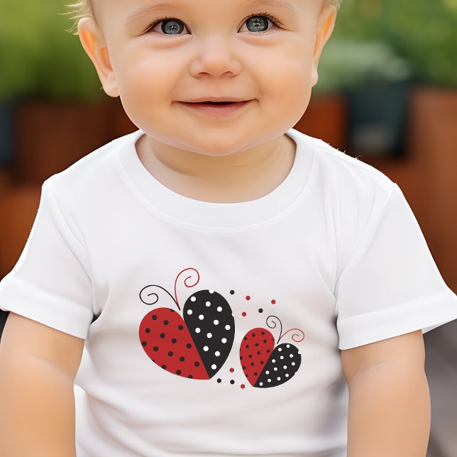 Camiseta Para Bebê Ladybug Heart fofo (Criador carregado)