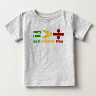 Camiseta Para Bebê l'égualité est plus grande que la division