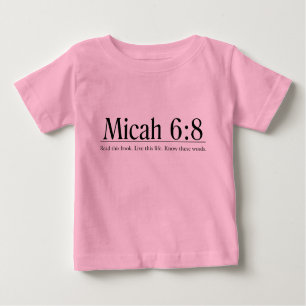 Camiseta Para Bebê Leia o 6:8 de Micah da bíblia