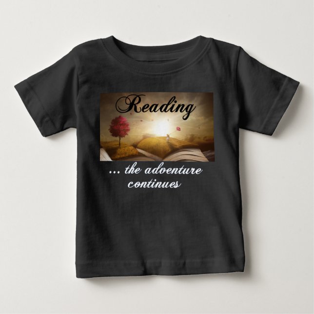 Camiseta Para Bebê Lendo, a aventura continua (Frente)