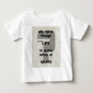Camiseta Para Bebê letra de música por que andar na ponta dos pés pel