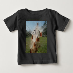 Camiseta Para Bebê Linda Mágica Milkweed: Um Design de Voo Skyward
