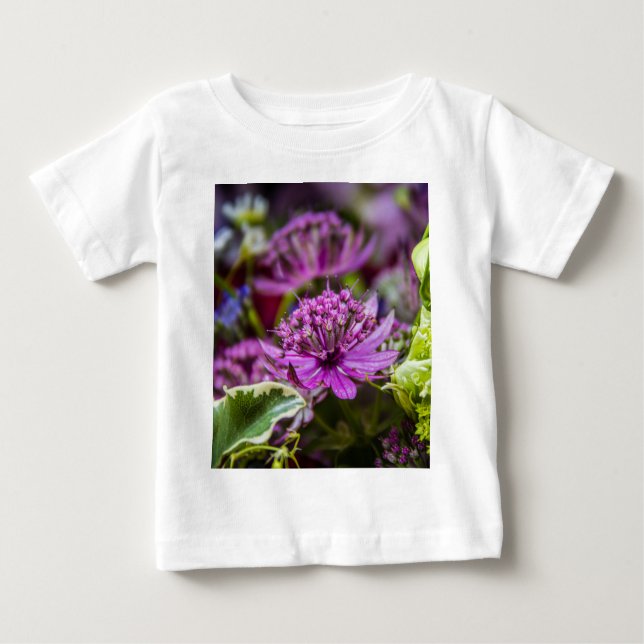 Camiseta Para Bebê Magia requintada de flores #1 (Frente)