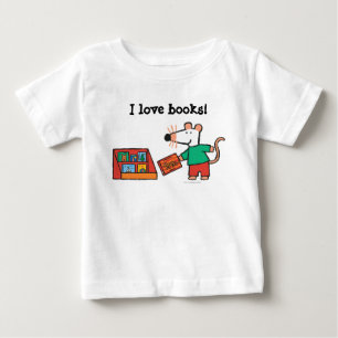 Camiseta Para Bebê Maisy com livros da biblioteca