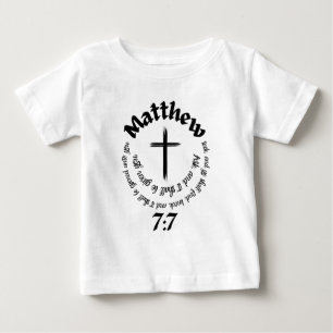 Camiseta Para Bebê Mateus 7:7 Bíblia Circular Verso E Cruz Central