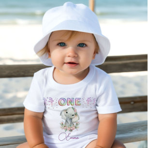Camiseta Para Bebê Menina Primeiro Aniversário Nome Elefante Cute Um