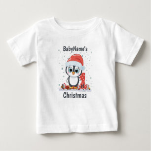 Camiseta Para Bebê Meu Primeiro Natal com presentes de pinguim boniti