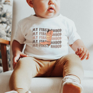 Camiseta Para Bebê Meu Primeiro Rodeio Bota de Cowboy Primeiro Aniver