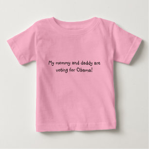 Camiseta Para Bebê Meus mamães e pai estão votando para Obama!