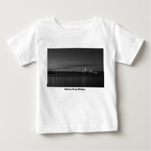 Camiseta Para Bebê Might Mac Na Escala Noturna De Cinza Pano