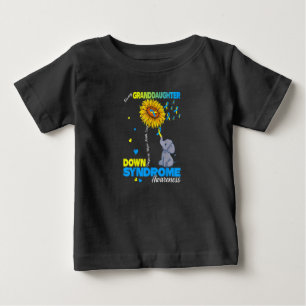 Camiseta Para Bebê Minha neta Abaixo Síndrome de Consciência Bonita