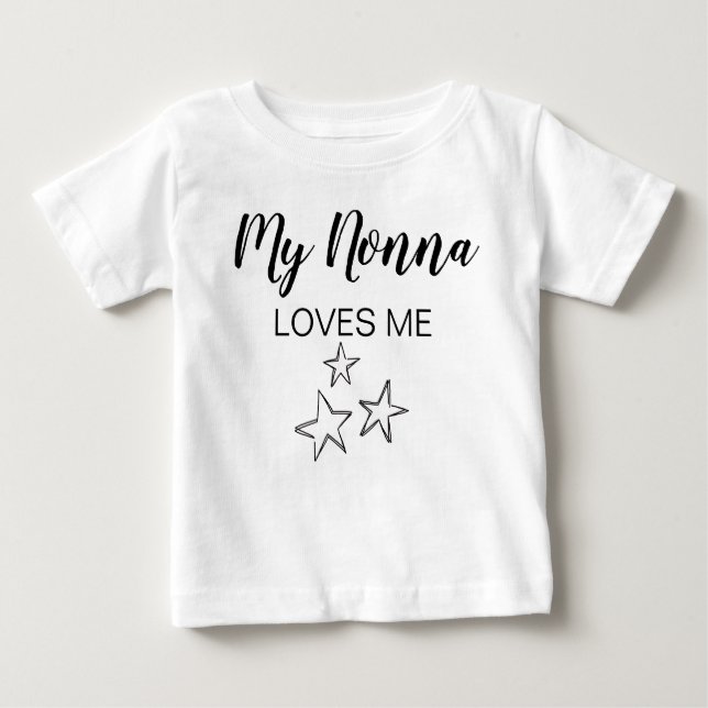 Camiseta Para Bebê Minha Nona me ama vovó Chá de fraldas bonito (Frente)