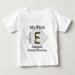 Camiseta Para Bebê Minha Primeira Família - Letra Única E Monograma
