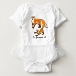 Camiseta Para Bebê Minhas graças são uma raposa! Gráfico de raposa cú