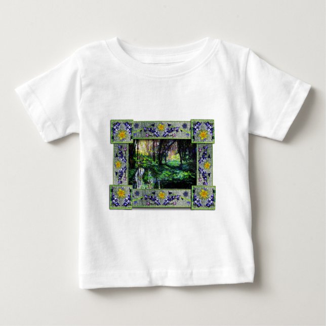 Camiseta Para Bebê Na floresta (Frente)