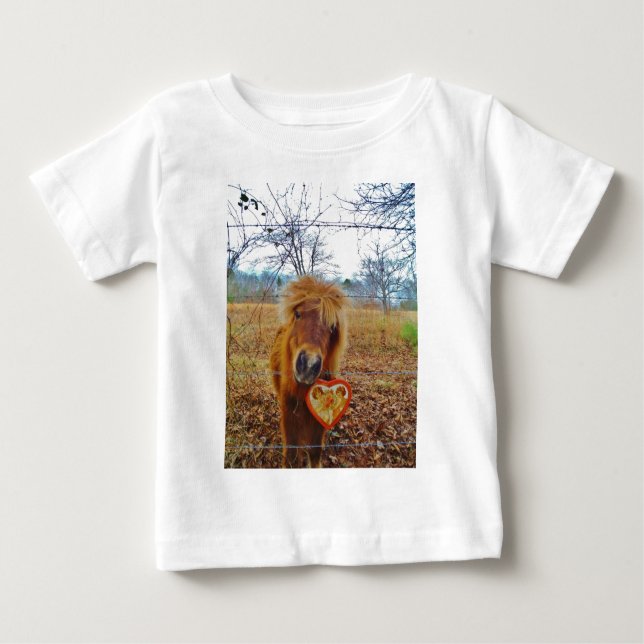 Camiseta Para Bebê Namorados Coração Miniatura Cavalo Marrom (Frente)